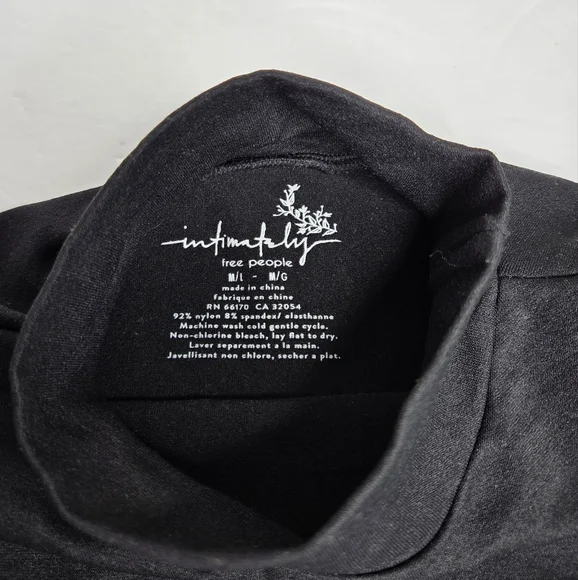 Free People For Revolve Super Crop Seamless Turtleneck Size M/L Long Sleeve - Picture 9 of 13